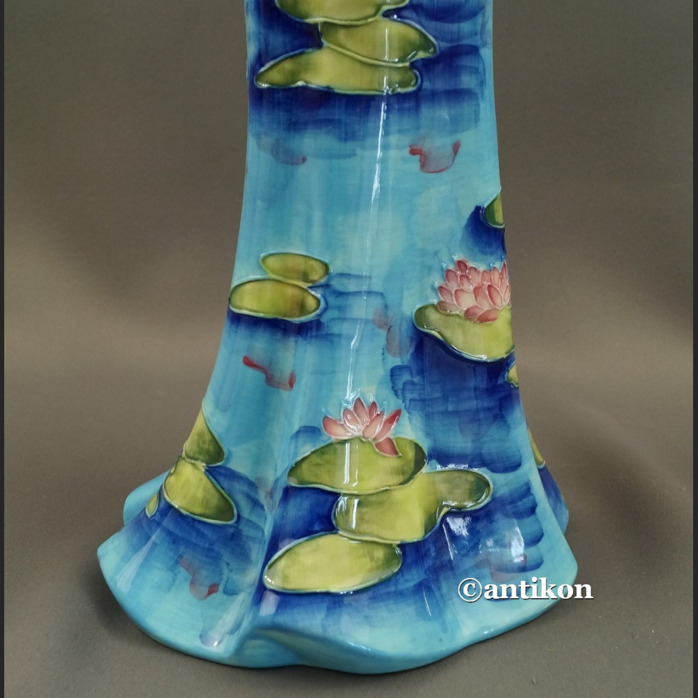 Niesamowity wazon suknia jak Monet nenufary Niesamowity wazon suknia jak Monet nenufary