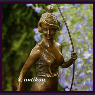 AMZONKA Z CHARTEM BRĄZ ART DECO SYGNOWANA RZEŹBA CUDO AMZONKA Z CHARTEM BRĄZ ART DECO SYGNOWANA RZEŹBA CUDO