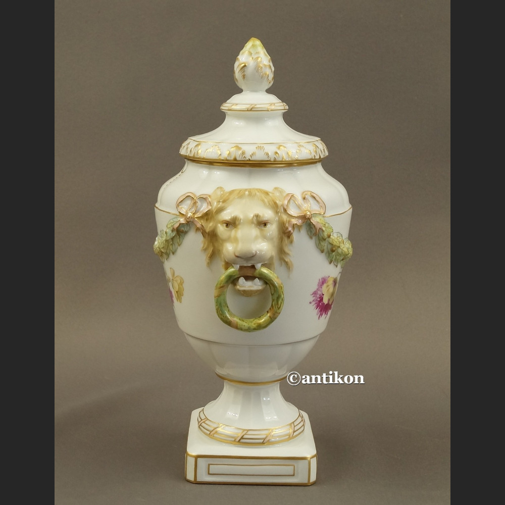 Stara amfora waza KPM Berlin z ok 1870 r Stara amfora waza KPM Berlin z ok 1870 r