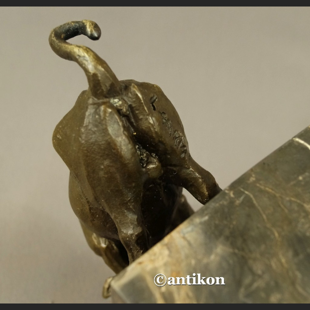 Byk z brązu statuetka giełdowego byka Byk z brązu statuetka giełdowego byka