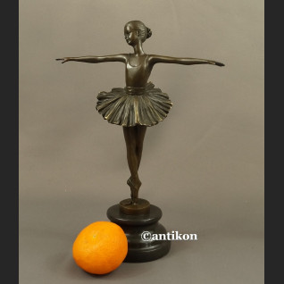 Figurka z brązu baletnica Degas 