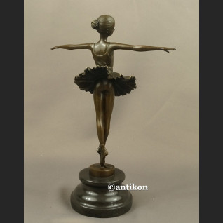 Figurka z brązu baletnica Degas 