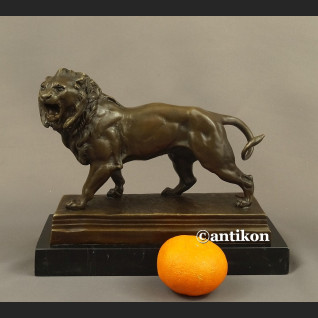 Rzeźba lew ryczący prawdziwy brąz duży sygnowany  Rzeźba lew ryczący prawdziwy brąz duży sygnowany