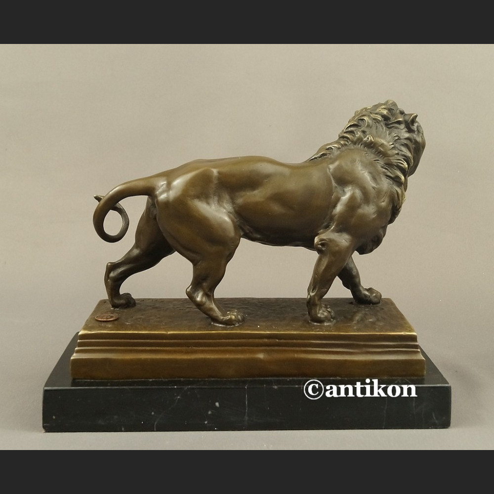 Rzeźba lew ryczący prawdziwy brąz duży sygnowany  Rzeźba lew ryczący prawdziwy brąz duży sygnowany