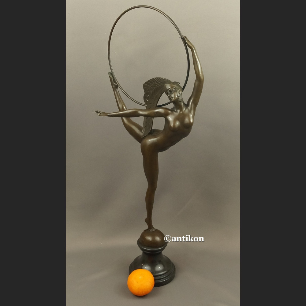 Rzeźba z brązu wysoka Tancerka z obręczą ART DECO Rzeźba z brązu wysoka Tancerka z obręczą ART DECO