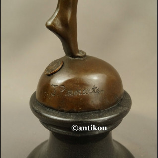 Rzeźba z brązu wysoka Tancerka z obręczą ART DECO Rzeźba z brązu wysoka Tancerka z obręczą ART DECO