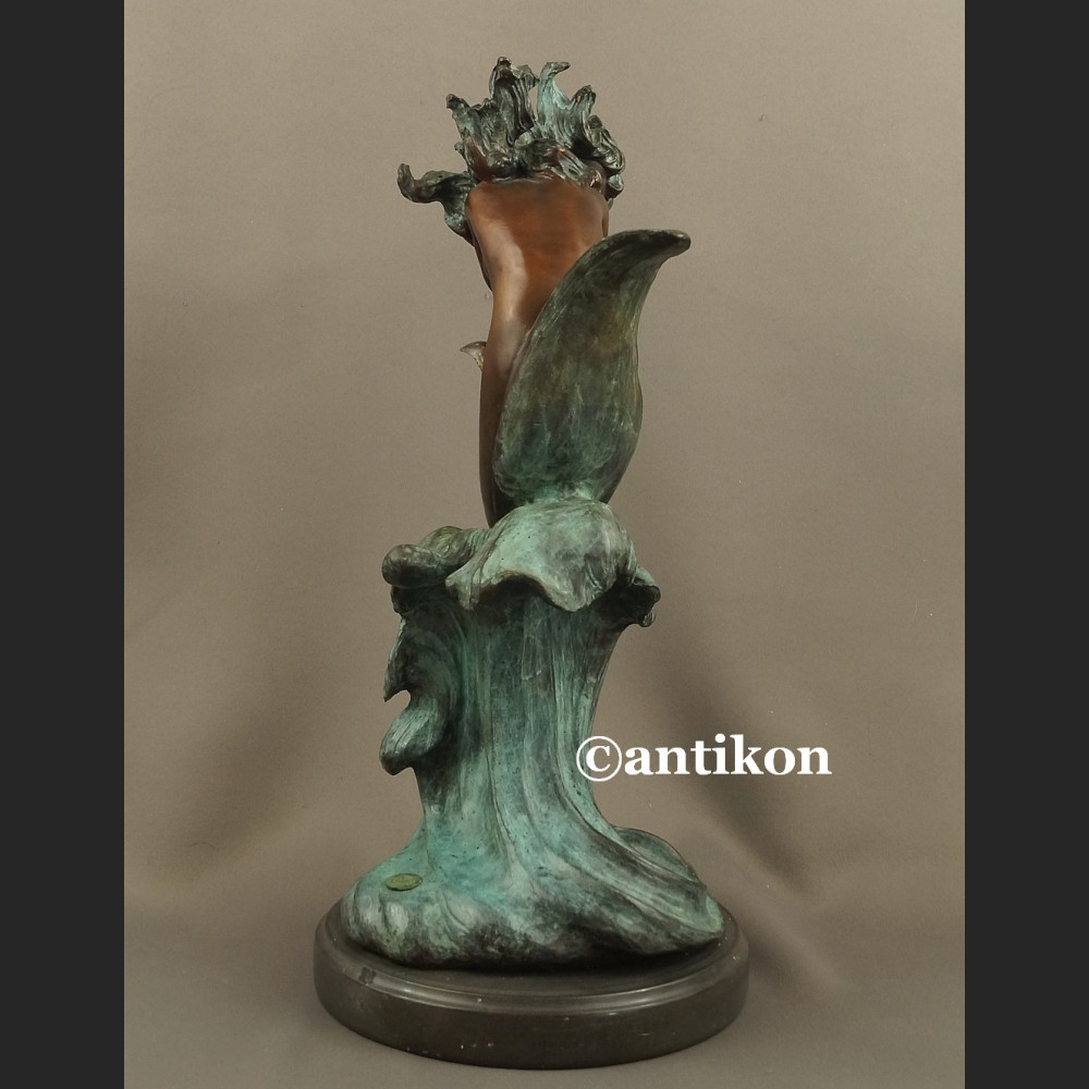 Rzeźba z brązu AFRODYTA piękna figura z prawdziwego brązu Rzeźba z brązu AFRODYTA piękna figura z prawdziwego brązu