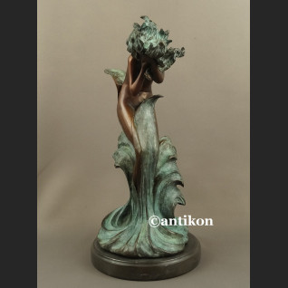 Rzeźba z brązu AFRODYTA piękna figura z prawdziwego brązu Rzeźba z brązu AFRODYTA piękna figura z prawdziwego brązu