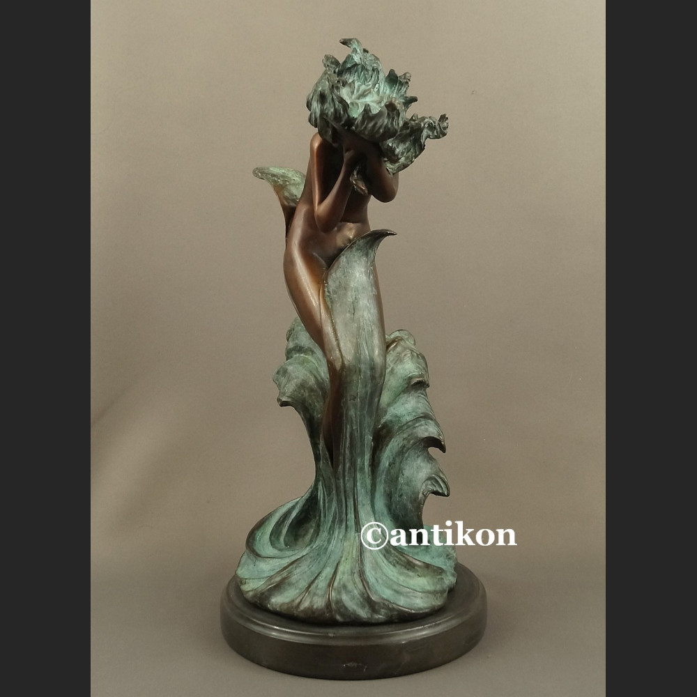 Rzeźba z brązu AFRODYTA piękna figura z prawdziwego brązu Rzeźba z brązu AFRODYTA piękna figura z prawdziwego brązu