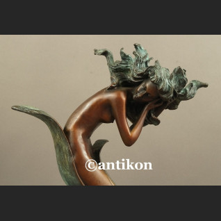 Rzeźba z brązu AFRODYTA piękna figura z prawdziwego brązu Rzeźba z brązu AFRODYTA piękna figura z prawdziwego brązu