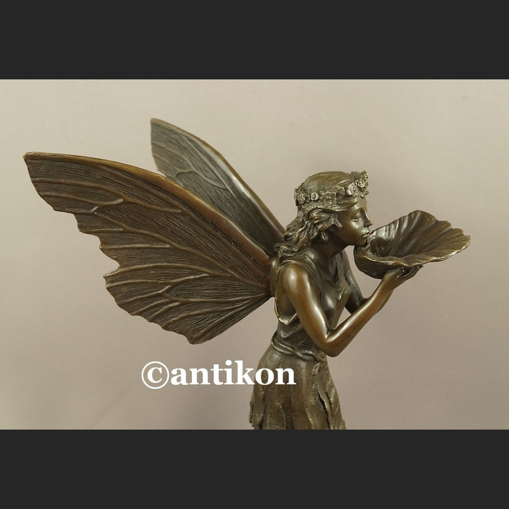 Rzeźba z brązu prześliczny elf skrzydlata dziewczyna pokaźna figura