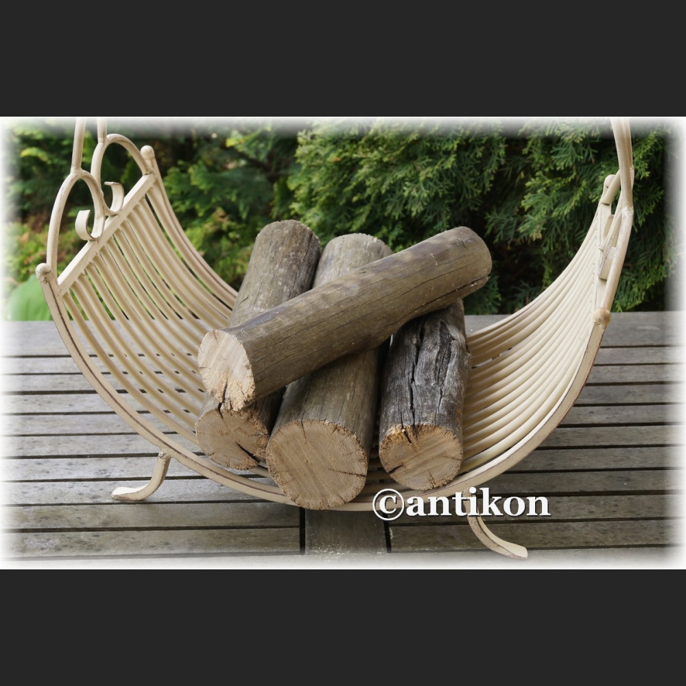 Biały kosz na drewno kominkowe prowansalski metalowy Biały kosz na drewno kominkowe prowansalski metalowy