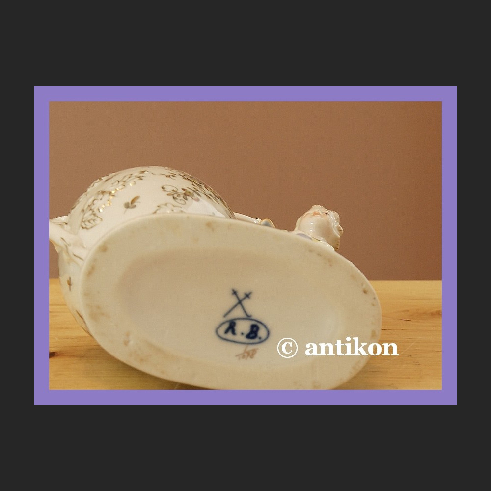 Wazonik z figurkami dzieci cudo porcelana