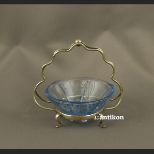 Cukiernica art deco z niebieskim szkłem