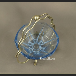 Cukiernica art deco z niebieskim szkłem