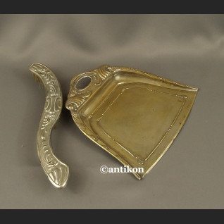 Zestaw do okruchów szufelka i zmiotka