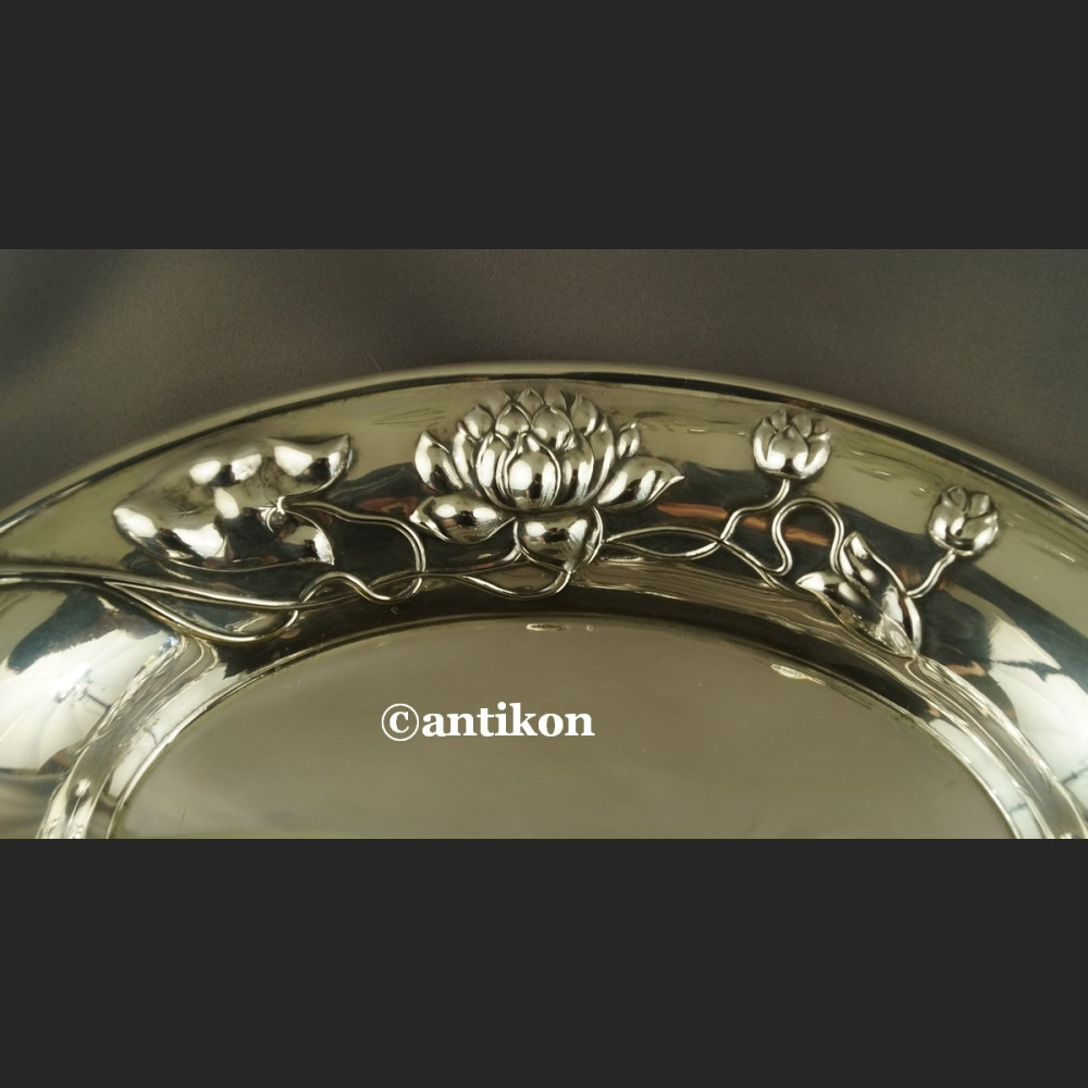 Patera secesyjna nenufary lilie wodne z początku XX w 